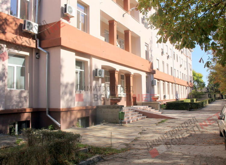 Четирима новозаразени с коронавирус от димитровградско, 14 са в болница