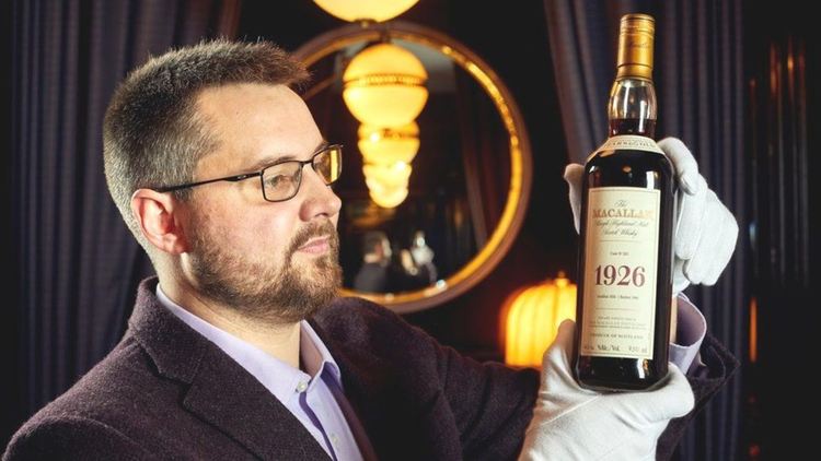Най-голямата колекция уиски в света бе продадена за над 9 милиона долара