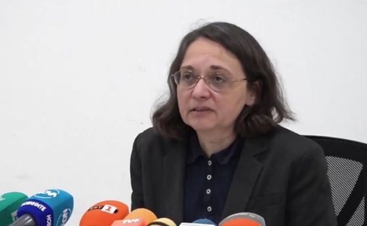Пфайзер/Бионтех само за участниците в изборния процес