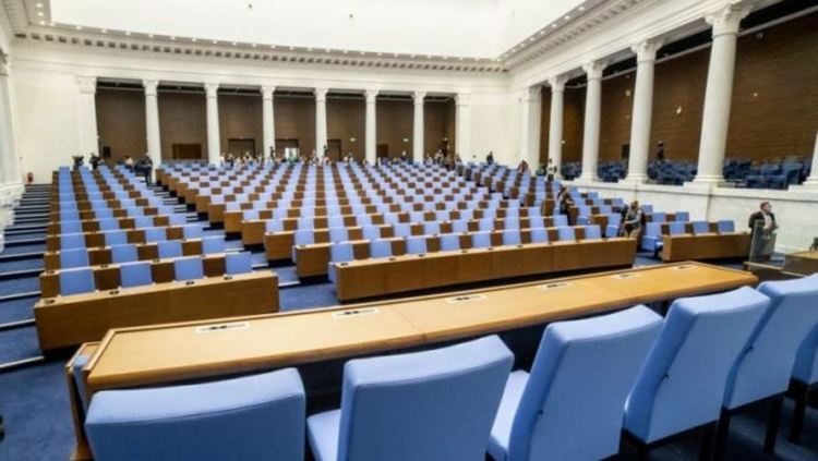Първомай остана без народен представител?