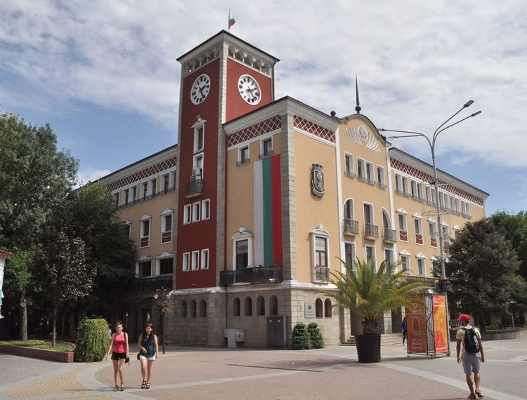 Общината обявява конкурси за директори на две детски градини