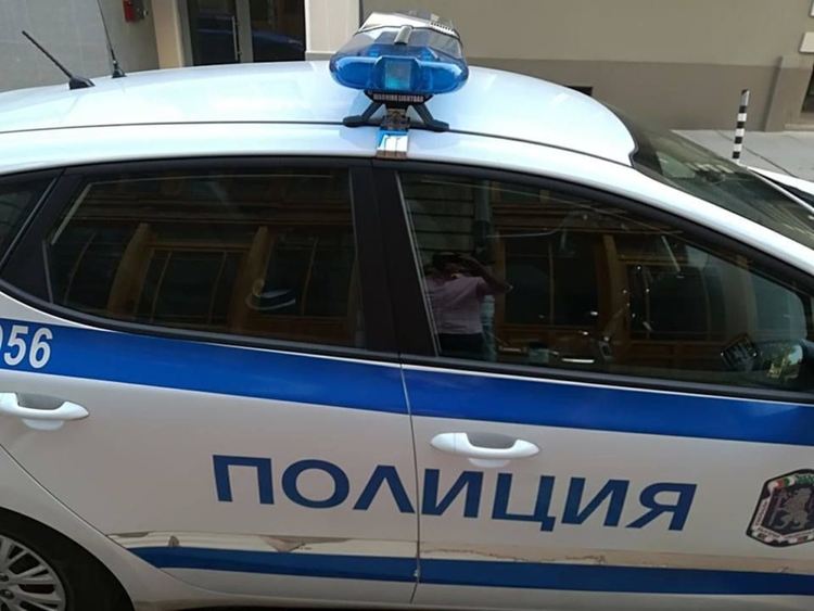 Откриха труп на жена във Враца, 3-годишното й дете е тежко ранено