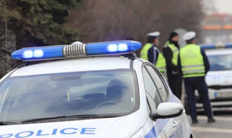 Какви са версиите за грабежа на половин милион от инкасо автомобил