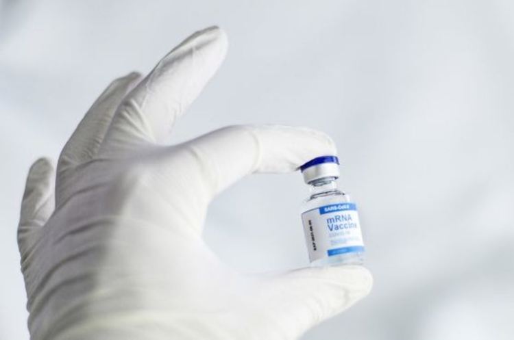 Ваксината на Pfizer може да причини миокардит и перикардит в 1 на 100 000 случая