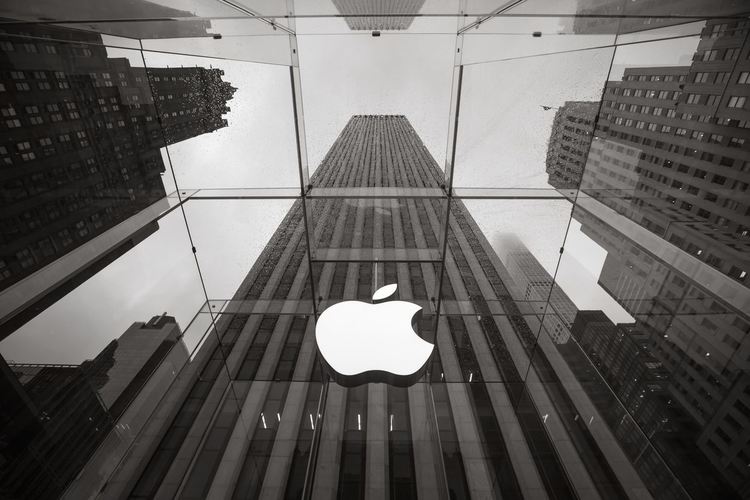 Съдебната битка между Epic Games и Apple започва