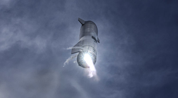 Starship кацна безпроблемно при петия тестов полет на голяма височина