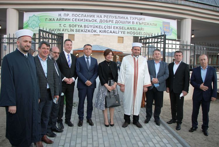 Турският посланик даде ифтар в новата джамия в Кърджали
