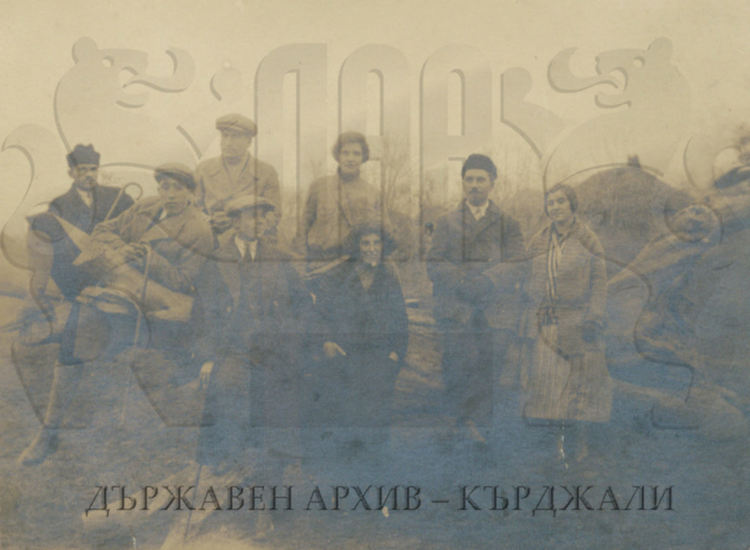 Родолюбиви българи запалват искрите на знанието в Кърджали
