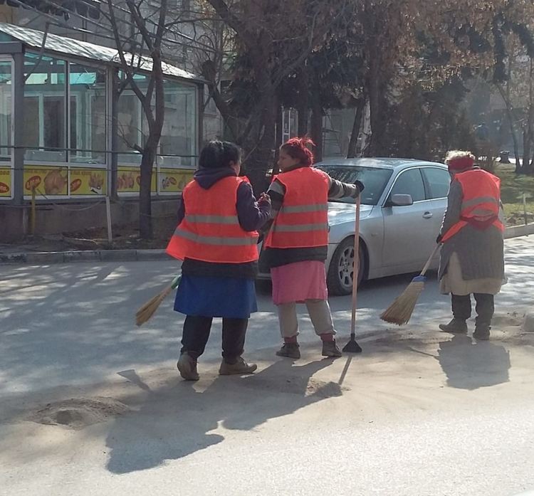 Допълнителни служители по чистота са назначени в Асеновград