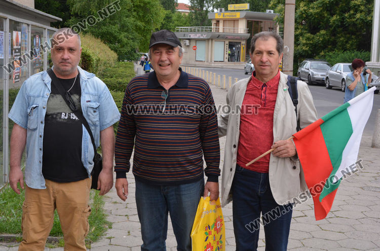 Атанас Василев регистрира листата на Коалиция „Ляв съюз за чиста и свята република“ с водач Хубен Стефанов