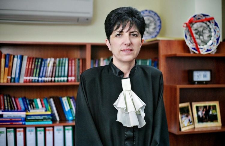 Адвокат Меглена Гунчева начело на „Изправи се! Мутри вън!“ в Хасково