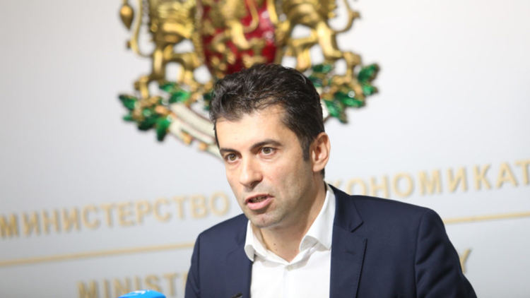 Петков към ГЕРБ: Не аз съм източвал язовири - милиони са давани за водоеми, стоящи неизползваеми