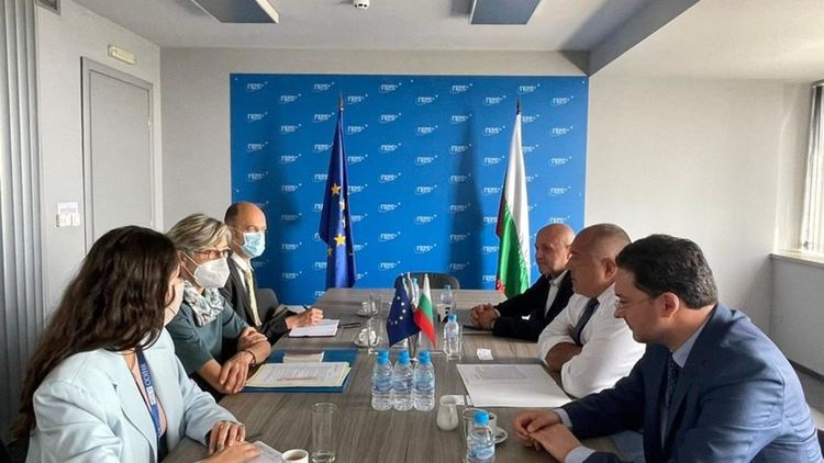 Борисов се оплака на международни наблюдатели от работата на служебното правителство