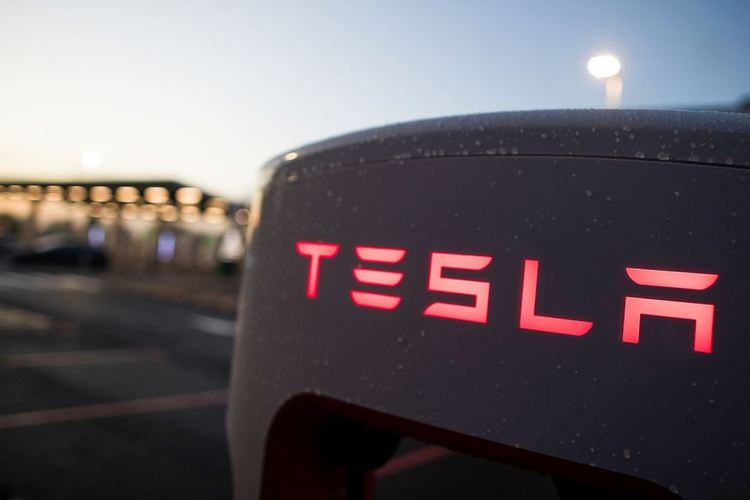 Tesla ще електрифицира китайския Път на коприната
