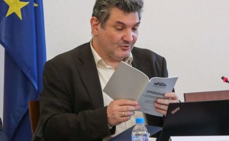 Каквото и да кажат, че били направили, делиш на 1000, после - на 100, после - на още 100 и се доближаваш до фактическата истина