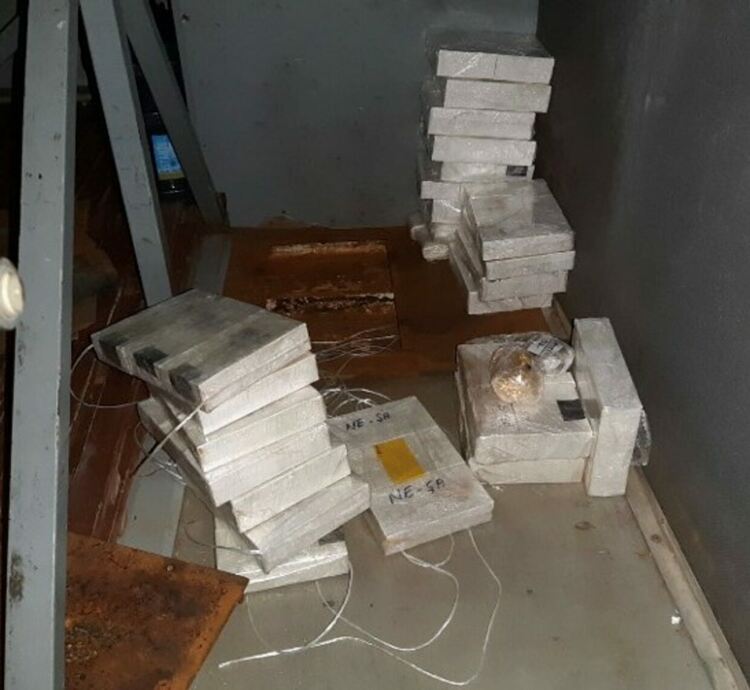 Задържаха трафикант на злато и сребро за 1, 1 млн.лв през Капитан Андреево