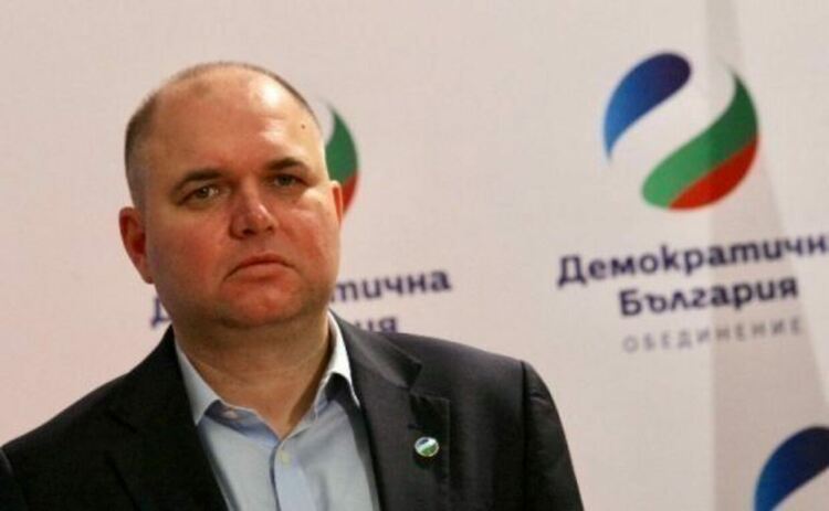Владислав Панев, ДБ: Предложените от Трифонов реформи са козметични. Не са изключени нови избори