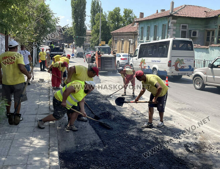 Асфалтираха част от булеварди с нов водопровод в Хасково