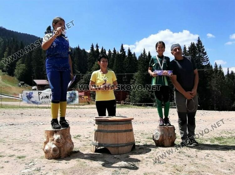 Шест отличия за ориентирането в Хасково от за Купа "Тренера"