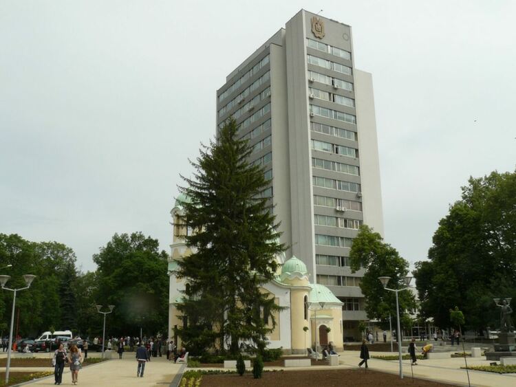 Община Перник прави анкета сред младите хора