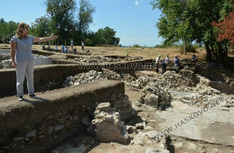  Разкриха банята с мозайки в имението на Тит Флавий и Клавдия Монтана край Каснаково