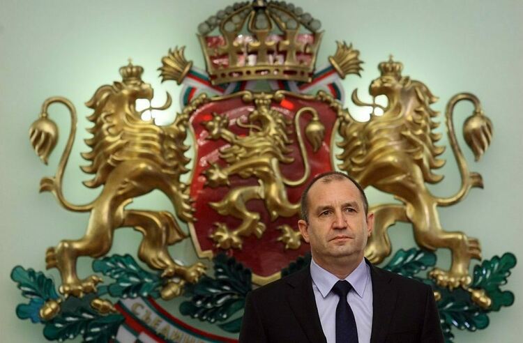 Президентът разпуска парламента на 16 септември