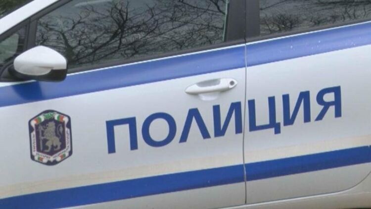  Ограбиха 82-годишен мъж в дома му в Хасково