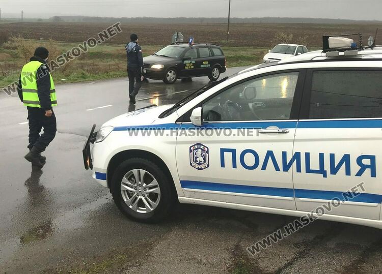 Задържаха под стража 20-годишен за кражба на кола