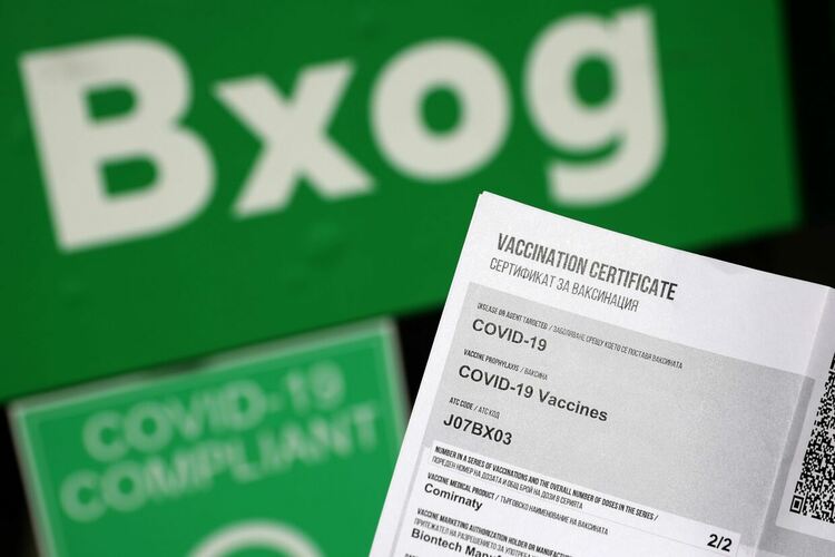  Заведенията отчитат над 80% спад в оборота заради "зеления сертификат"