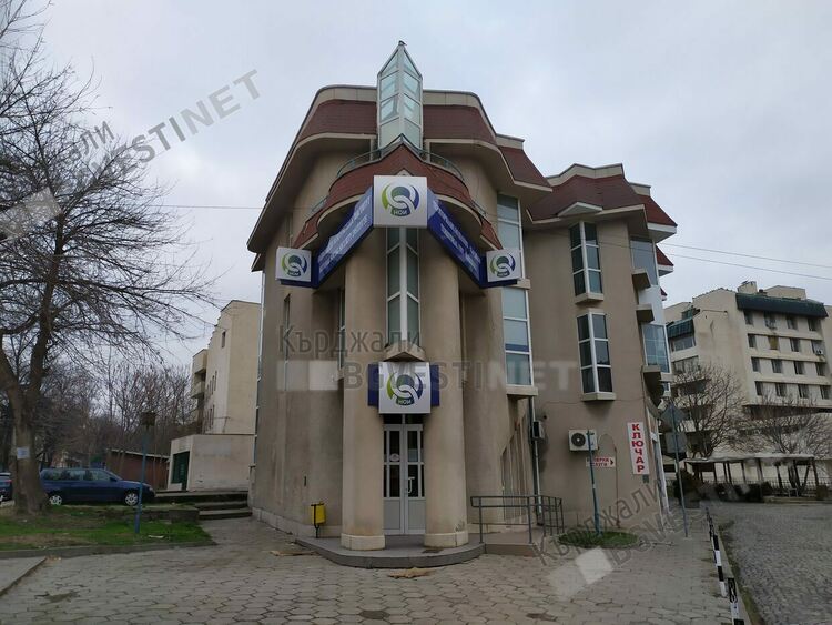 Отнова засякоха измамник на НОИ в Кърджали