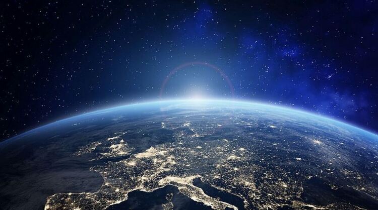 Нов, непознат свят се крие в ядрото на Земята, твърдят учени