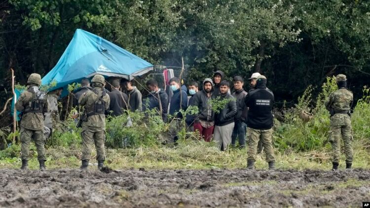 Полша обвини Беларус във военно проникване през границата