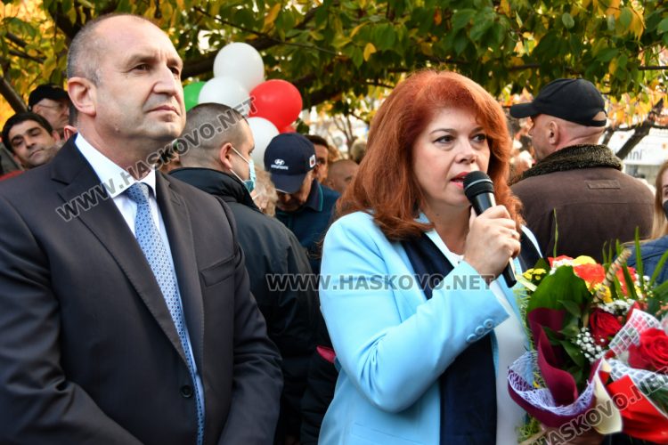 Радев и Йотова в Хасково: България има нужда от силна и независима президентска институция