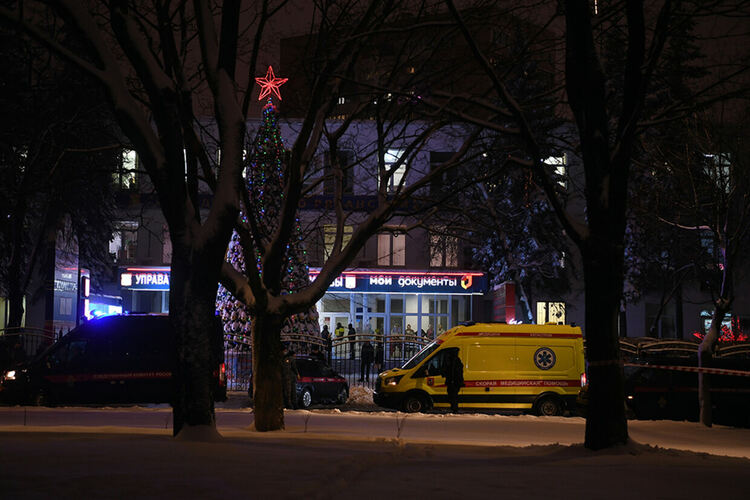 Стрелба в административен център в Москва, има убити