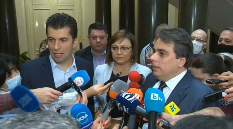 Асен Василев: Надяваме се утре до края на деня да имаме коалиционно споразумение