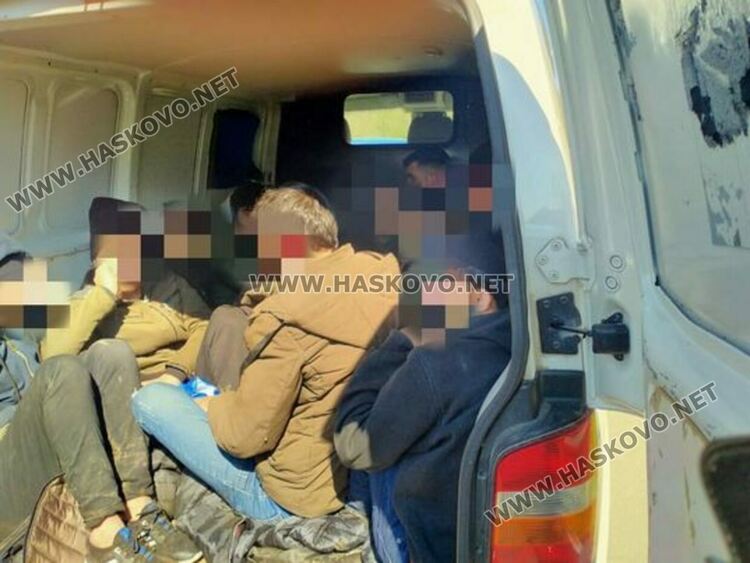 Арест за жена в Хасковско по обвинение за трафик на хора