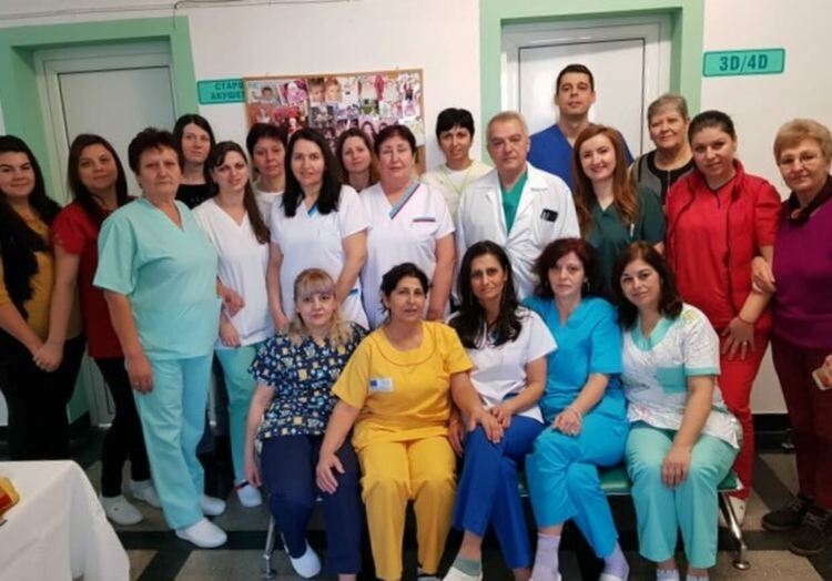 Съвременните "баби" отбелязват Деня на родилната помощ