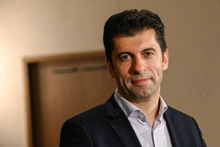 Кирил Петков: Време е да спрем да говорим за червени линии и да поставяме ултиматуми
