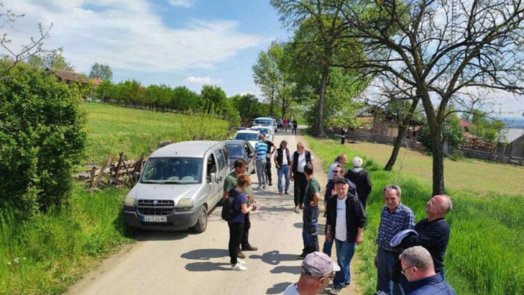 Блокират пътища в Сърбия заради сондажи за литий