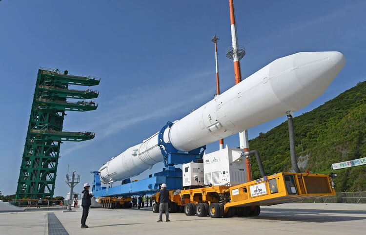 Южна Корея изстрелва собствена космическа ракета