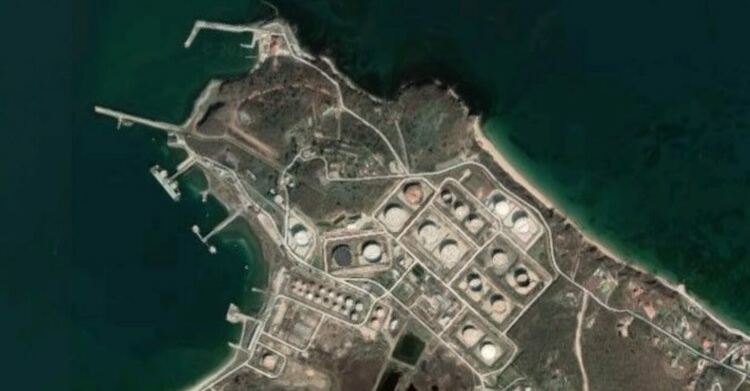 Асен Василев: Монополната точка за вход на петрол е дадена "Лукойл Нефтохим" за 35 години