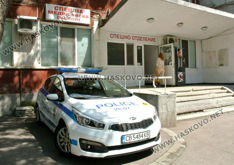 Мотор се заби челно в кола, БМВ се обърна на магистрала „Марица“