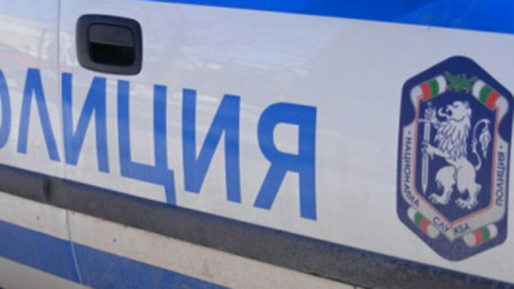 Почти седмица  издирват смолянчанка, полицията претърсва и със следово куче
