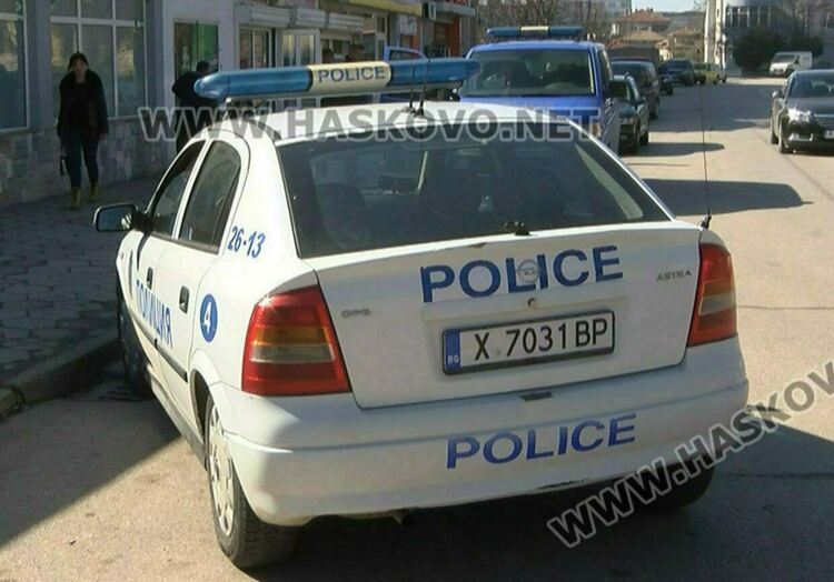 Арестуваха трима с дрога при спецакция за наркотици