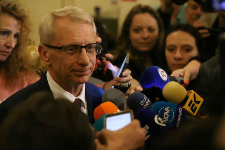 Денков: Преговорите продължават, търси се неполитическо лице за МВР
