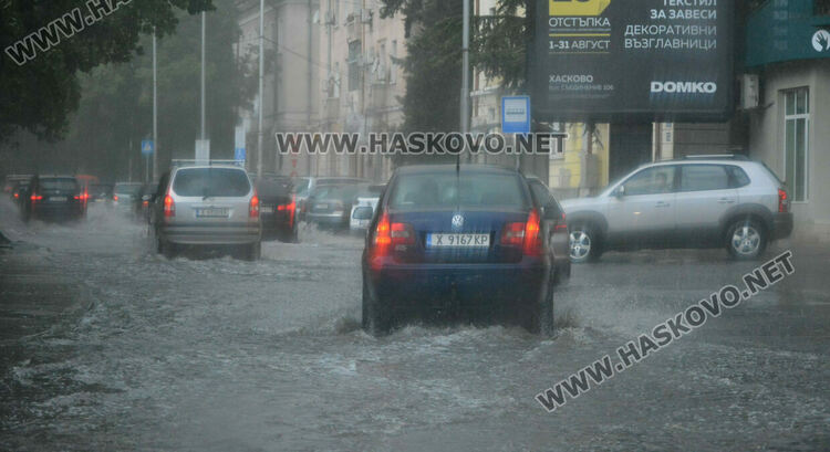 Порой, градушка и гръмотевици в Хасково