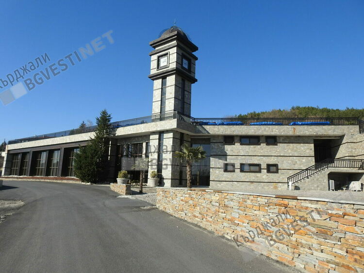 Наплив на туристи за Новогодишната нощ в Главатарци, ще ги приветства легендарния гайдар Петър Янев