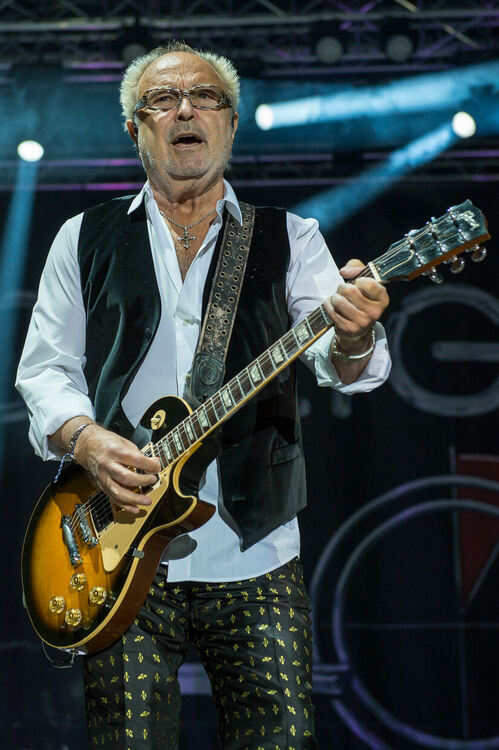 Mick Jones от Foreigner се бори с болестта на Паркинсон