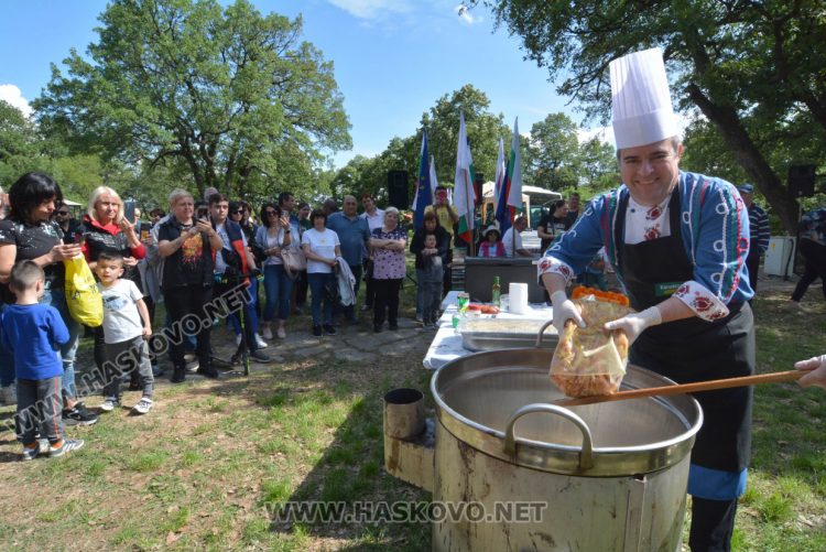Кулинарно-музикално шоу събра хасковлии и гости в парк „Кенана“