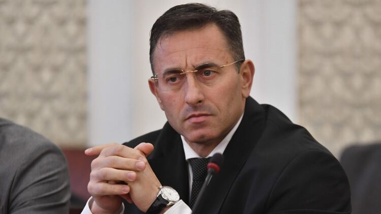 Спецов: „Задържаните инспектори от НАП са „петно“ върху доброто име на всички служители“